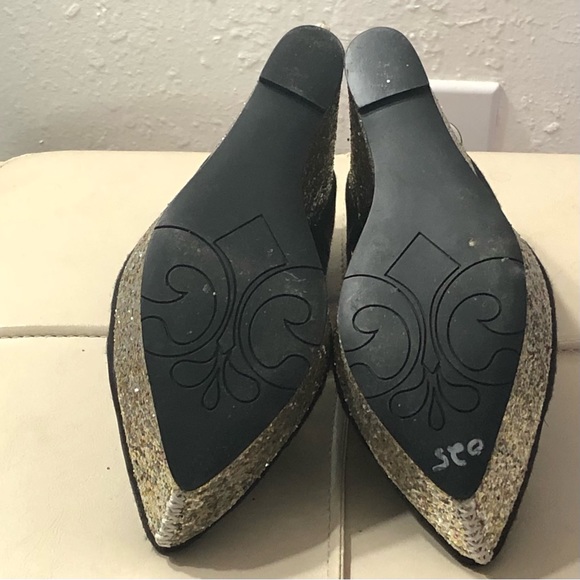 Deréon Women’s Wedge Heals Black Gold Sparkle High Satin 7.5 - Picture 6 of 6